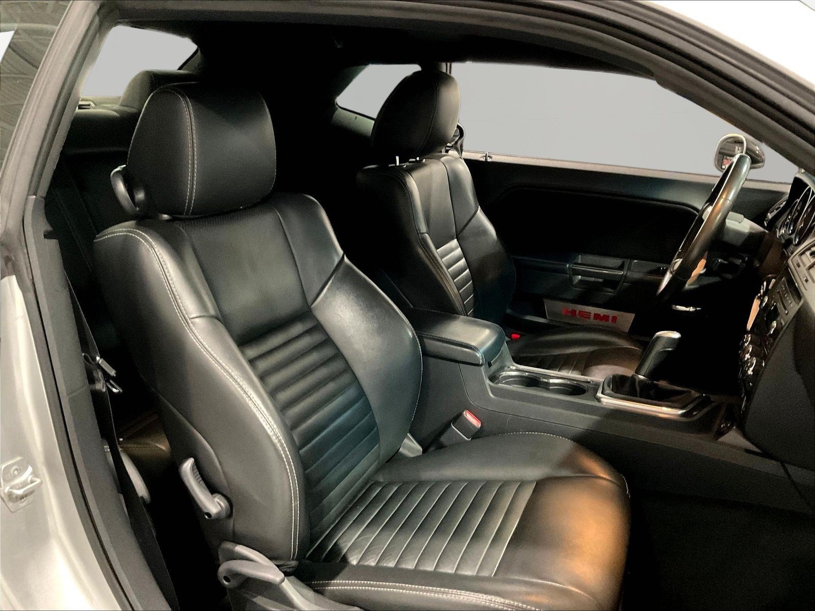 Used 2010 Dodge Challenger R/T RWD image 23