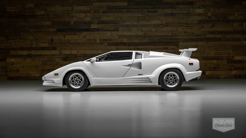 Used 1989 Lamborghini Countach Coupe RWD image 2