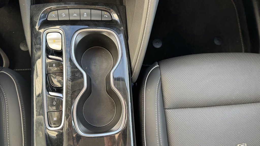 Used 2023 Buick Envision Essence image 26