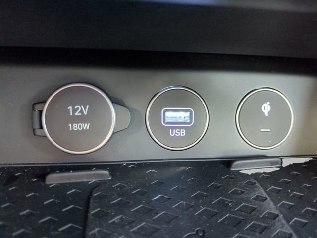 Certified 2025 Genesis G70 2.5T w/ Sport Prestige Package image 21