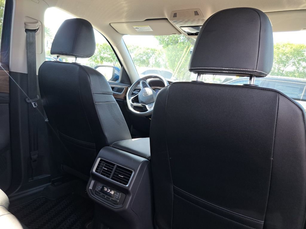 Used 2026 Volkswagen Atlas SE image 23