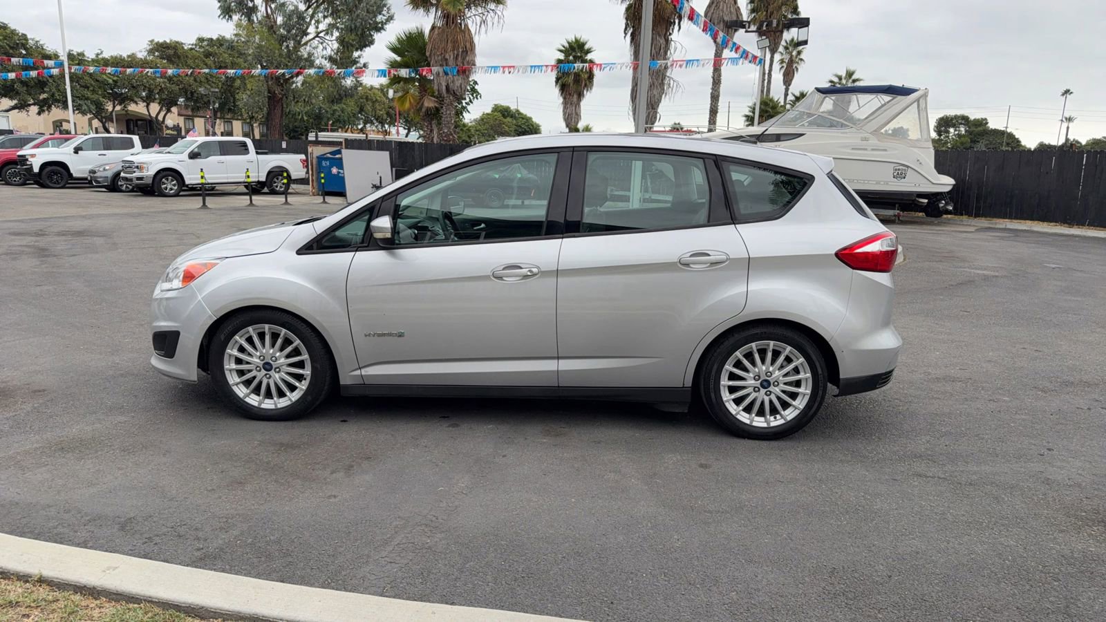 Used 2016 Ford C-MAX SE w/ Interior Protection Package image 5