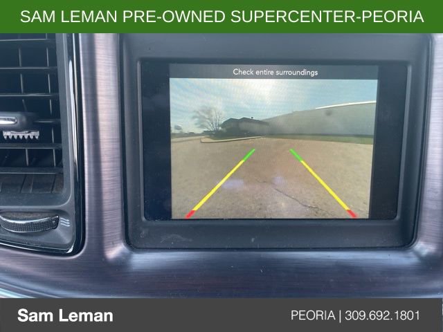 Used 2018 Dodge Challenger SXT w/ Blacktop Package image 9