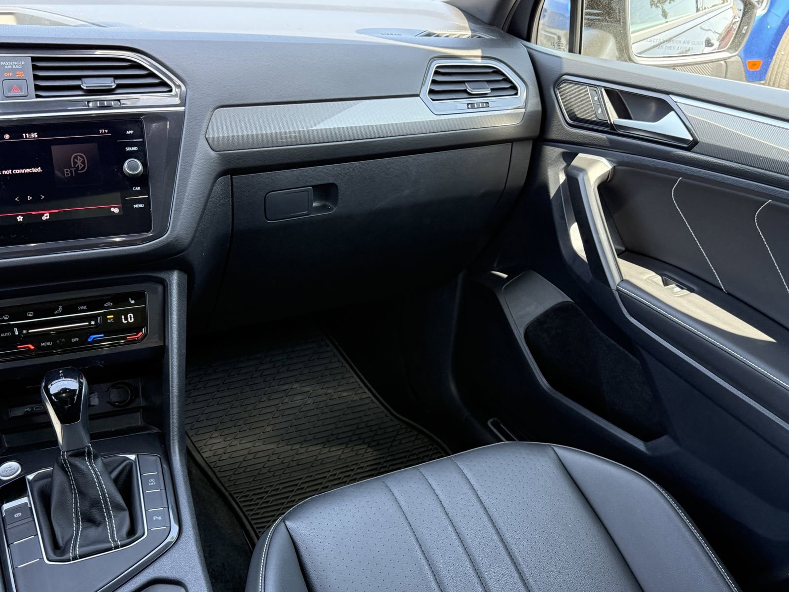 Used 2024 Volkswagen Tiguan SE R-Line FWD image 17