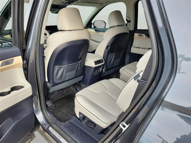 Used 2024 Hyundai Palisade Limited image 9