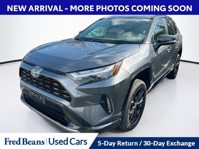 Used 2022 Toyota RAV4 XSE w/ XSE Grade Weather Package AWD/4WD image 2