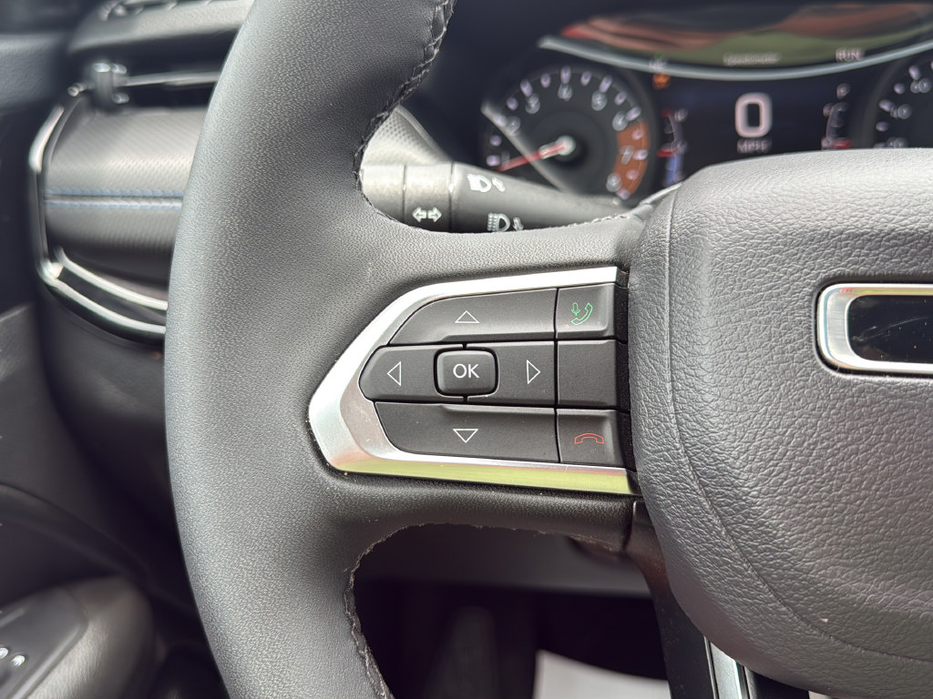New 2026 Jeep Compass Latitude AWD/4WD image 21