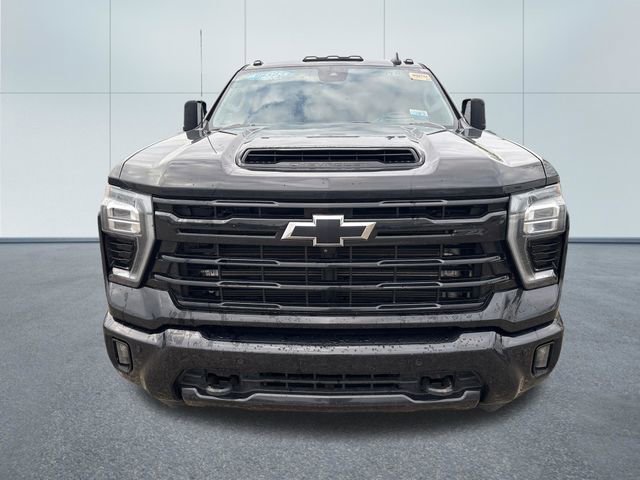 Used 2024 Chevrolet Silverado 2500 LTZ w/ LTZ Plus Package AWD/4WD image 6