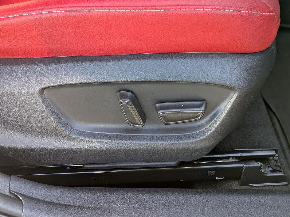 Used 2021 Toyota Camry XSE image 35