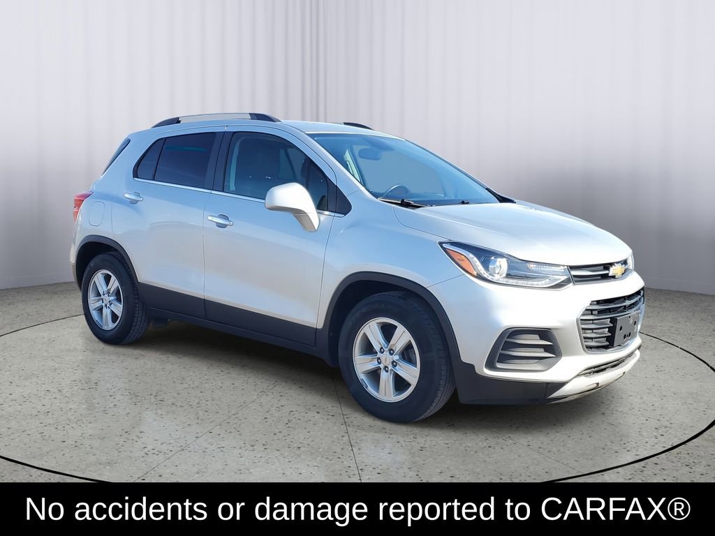 Used 2019 Chevrolet Trax LT w/ LT Convenience Package image 2
