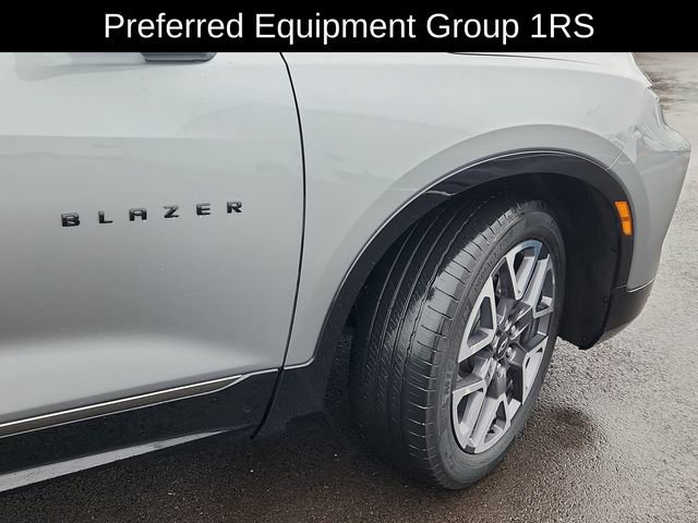 Used 2023 Chevrolet Blazer RS w/ Enhanced Convenience Package image 17