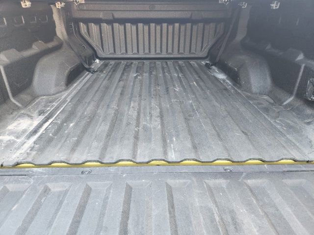 Used 2023 GMC Canyon AT4 image 33