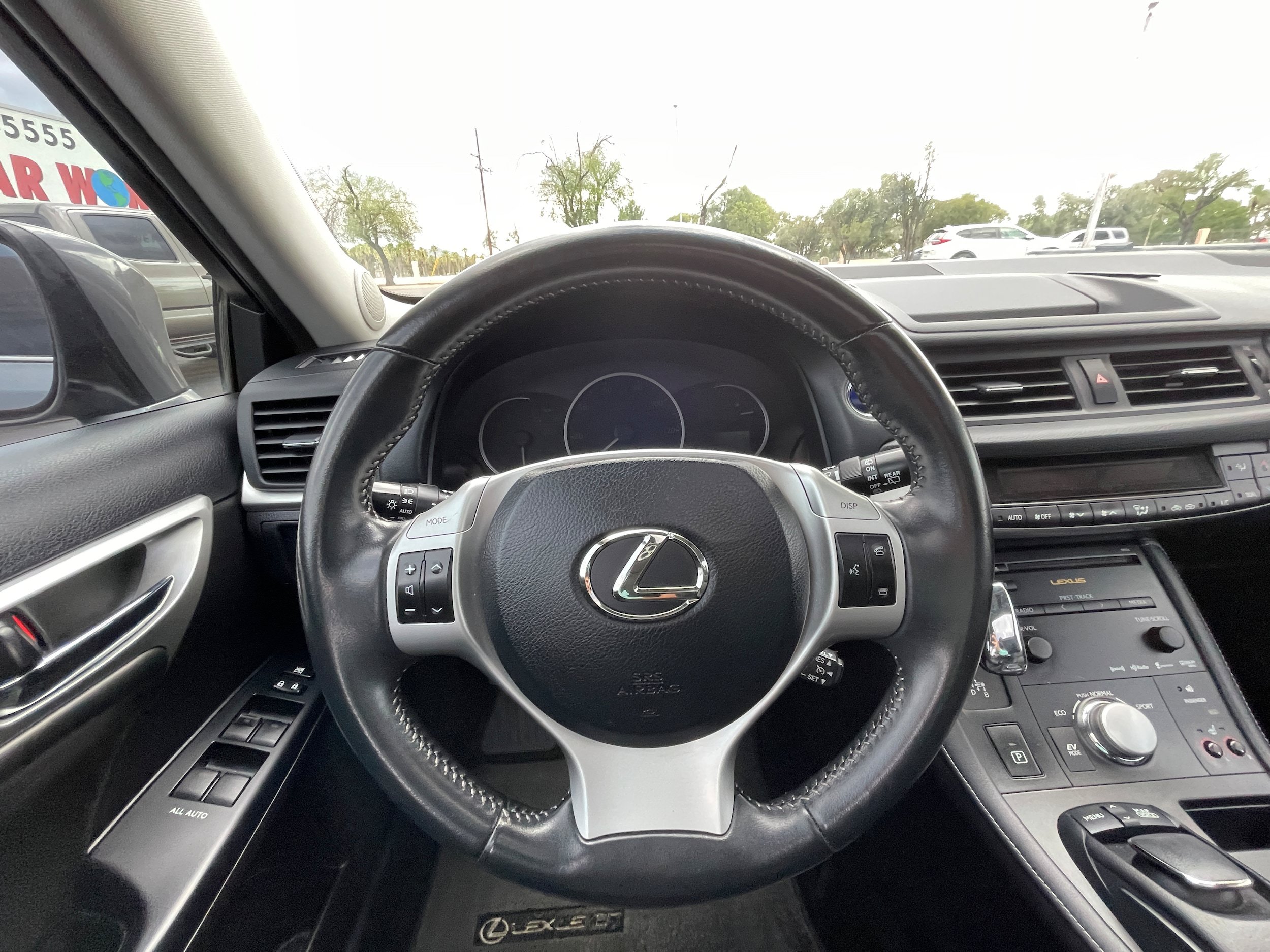 Used 2013 Lexus CT 200h w/ Premium Pkg w/Navigation FWD image 16