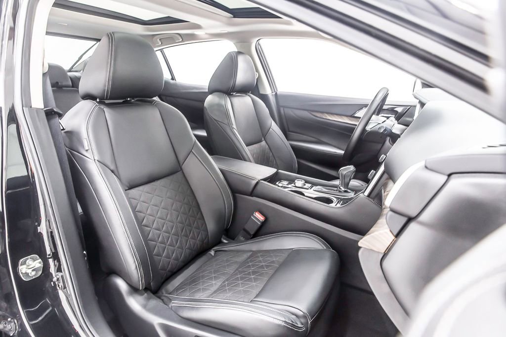 Used 2018 Nissan Maxima Platinum image 33