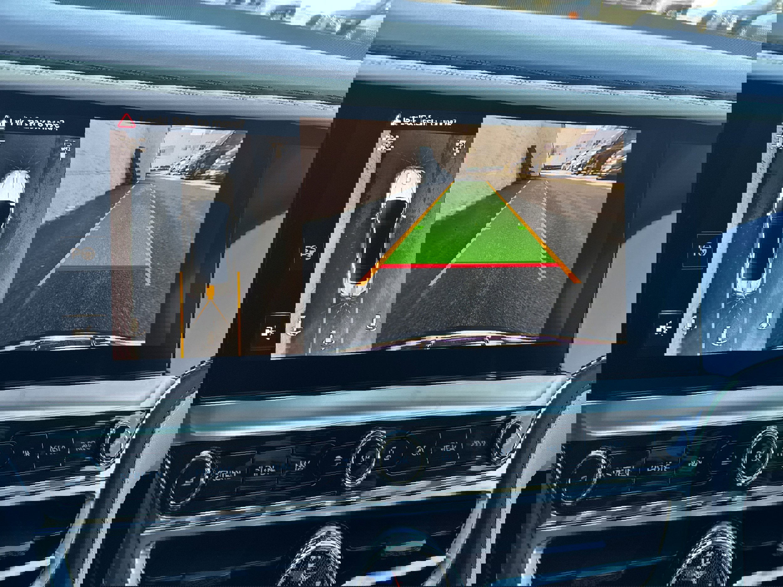 New 2026 Bentley Flying Spur Plug-In Hybrid image 27