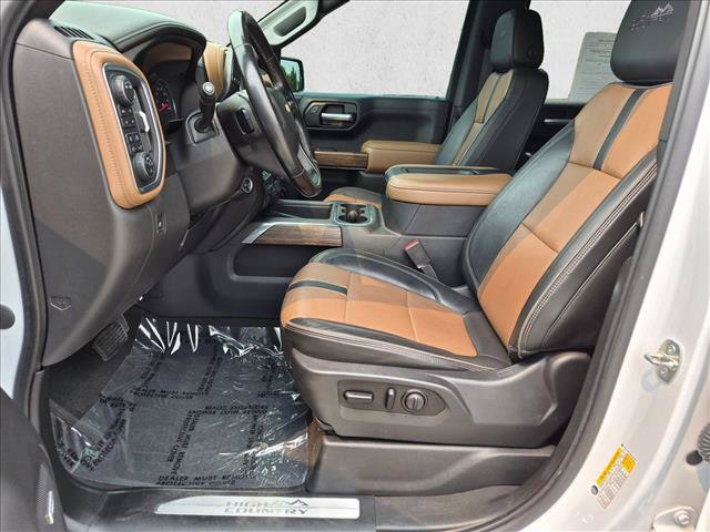Used 2021 Chevrolet Silverado 1500 High Country w/ Technology Package AWD/4WD image 15