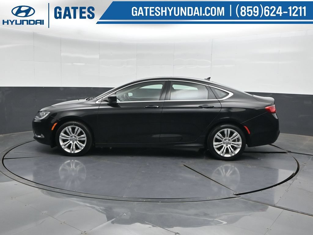 Used 2016 Chrysler 200 Limited w/ Anniversary Edition FWD image 7