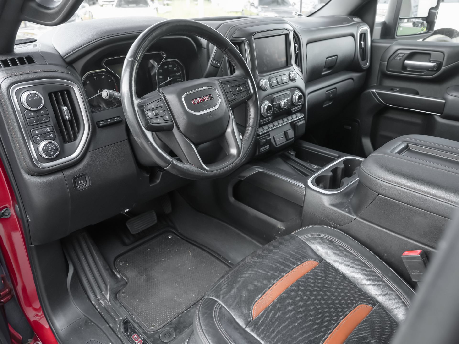 Used 2021 GMC Sierra 2500 AT4 w/ AT4 Premium Plus Package AWD/4WD image 16