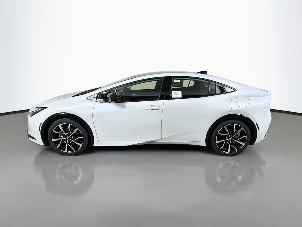 New 2027 Toyota Prius Plug-In Hybrid FWD image 8
