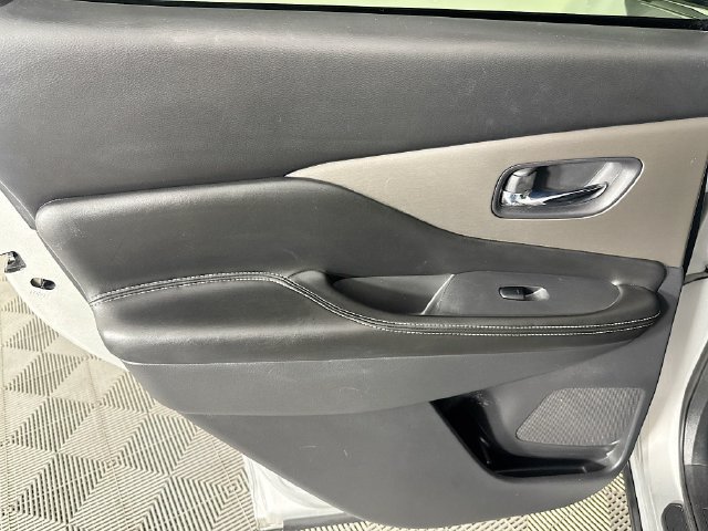 Used 2021 Nissan Murano S FWD image 23