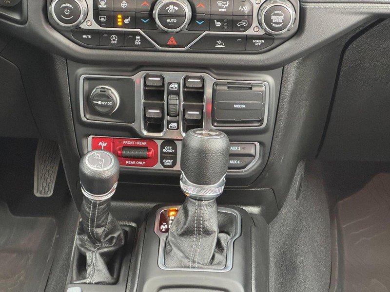 Used 2024 Jeep Wrangler Unlimited Rubicon w/ Convenience Group image 14