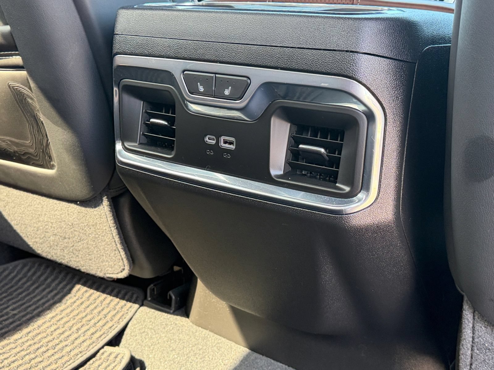 Used 2026 GMC Sierra 1500 Denali Ultimate AWD/4WD image 18