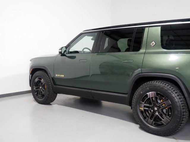 Used 2024 Rivian R1S Adventure AWD/4WD image 69