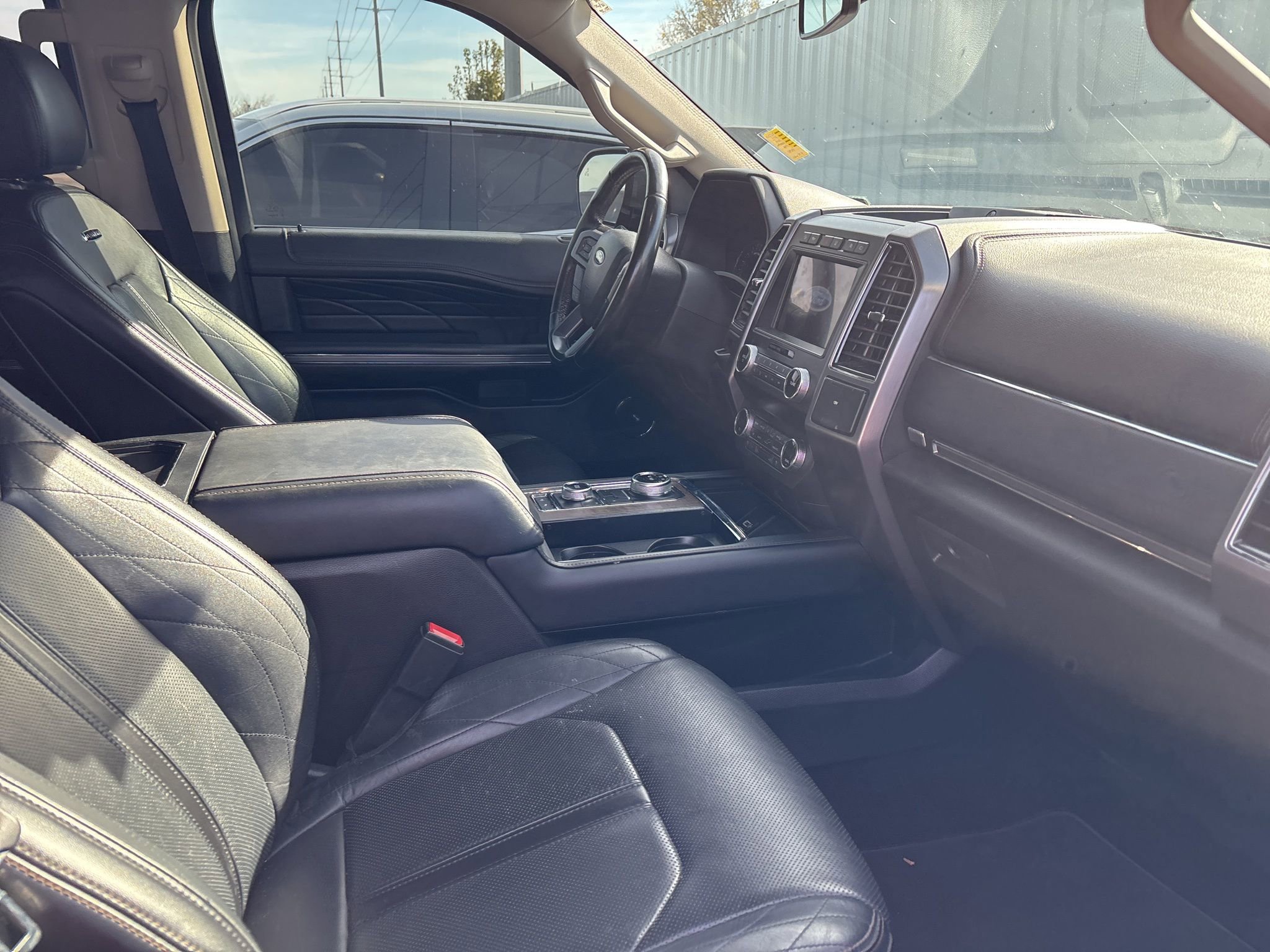 Used 2019 Ford Expedition Platinum image 6
