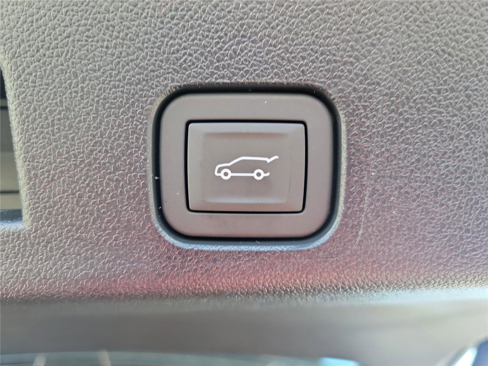 New 2026 GMC Acadia AT4 image 8