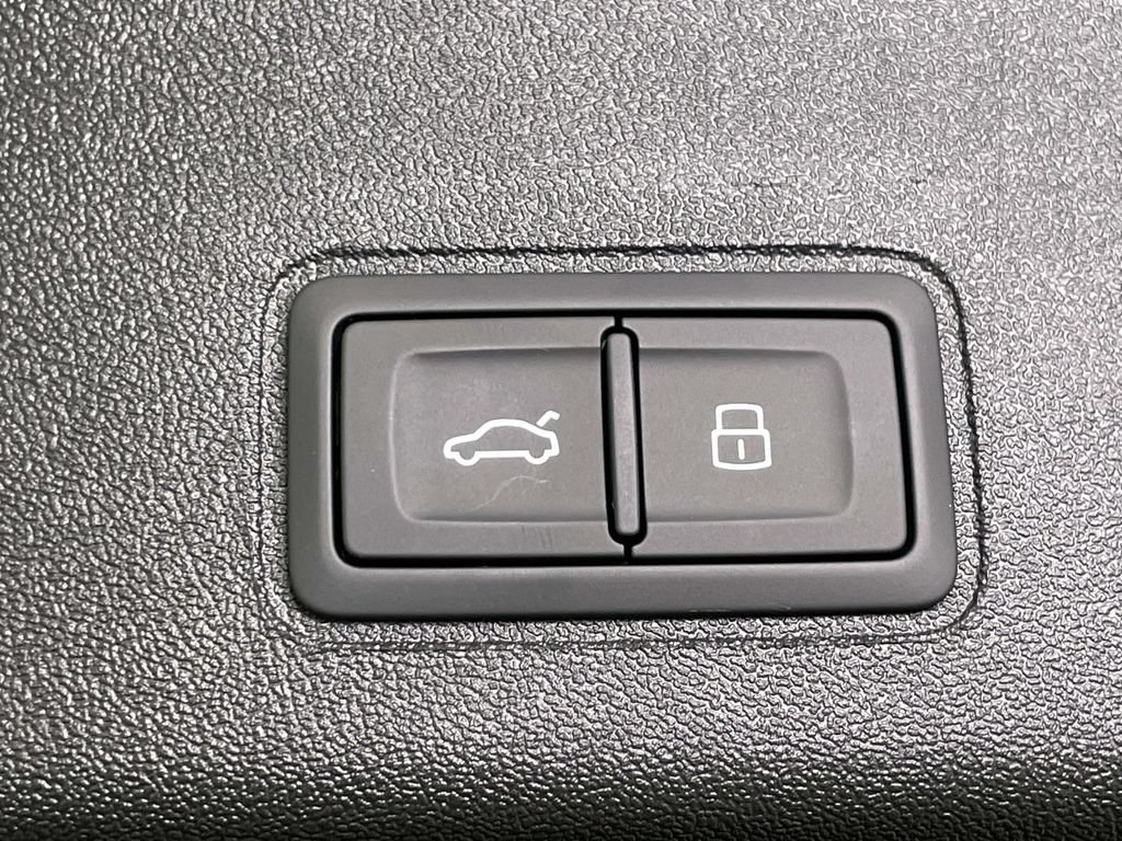 New 2026 Audi Q3 quattro 2.0T AWD/4WD image 21