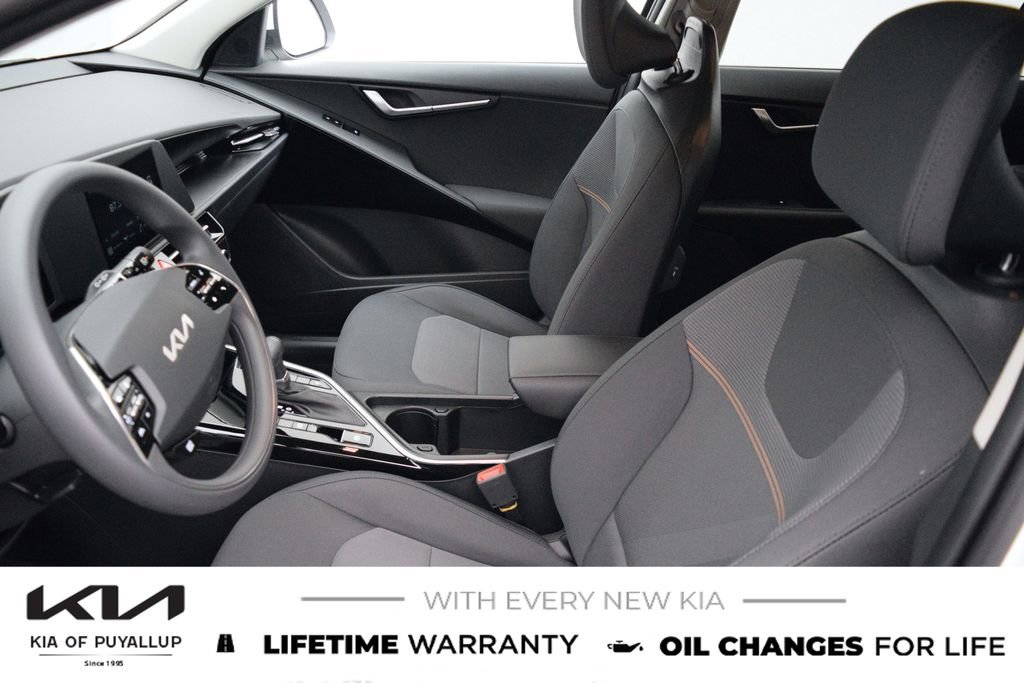 New 2026 Kia Niro LX image 10