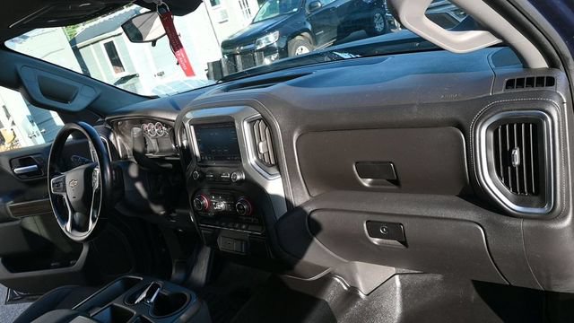Used 2021 Chevrolet Silverado 1500 LT AWD/4WD image 15