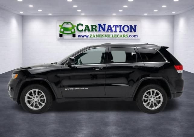 Used 2018 Jeep Grand Cherokee Laredo AWD/4WD image 3