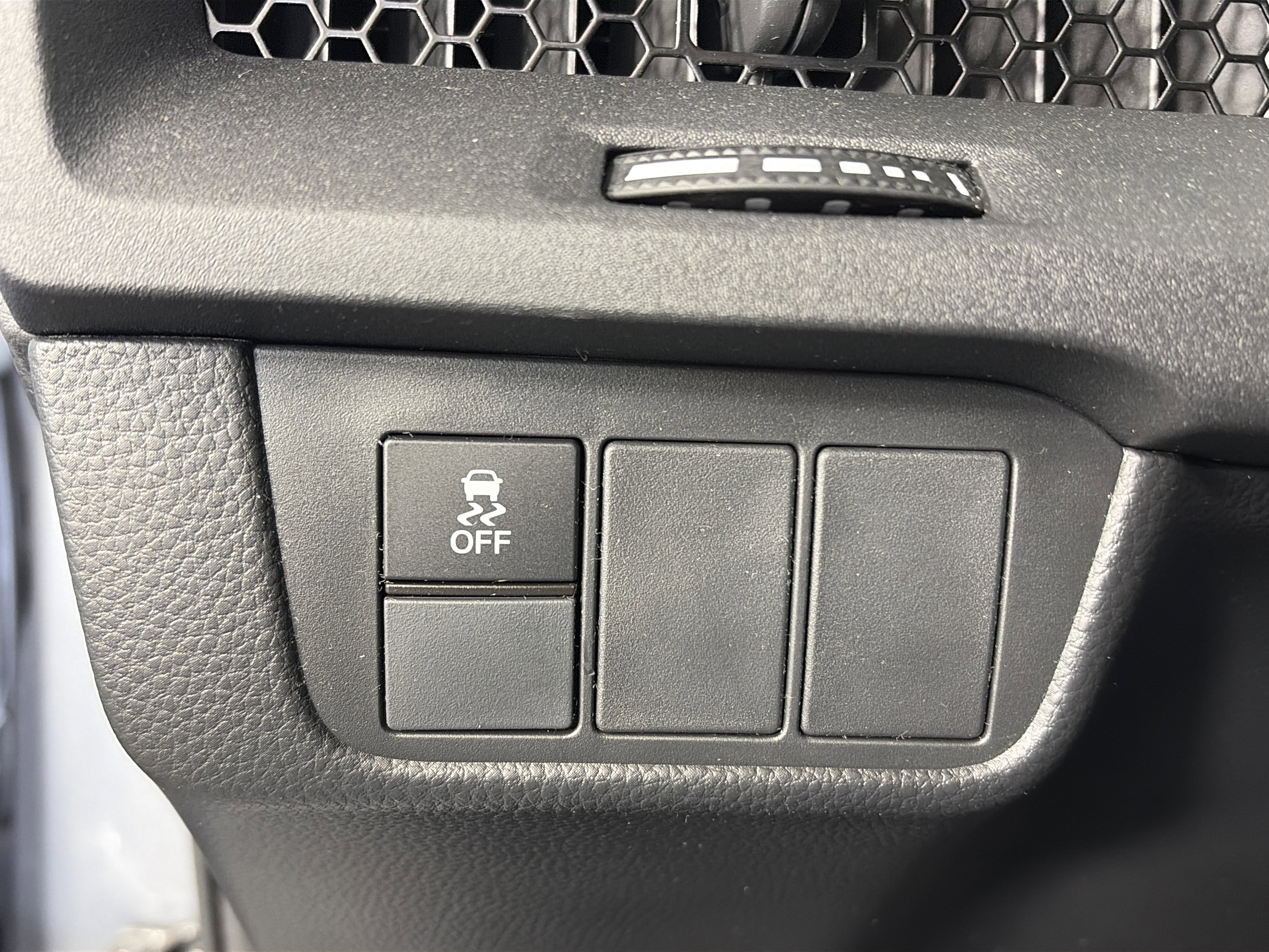 Used 2025 Honda CR-V LX image 26