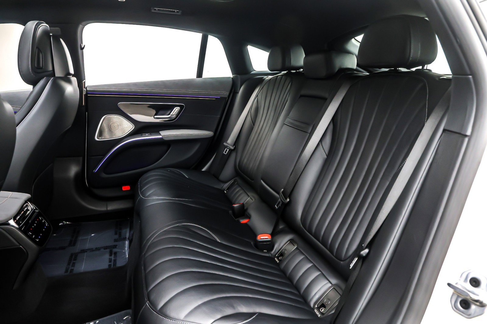 Used 2022 Mercedes-Benz EQS 450+ Sedan image 9