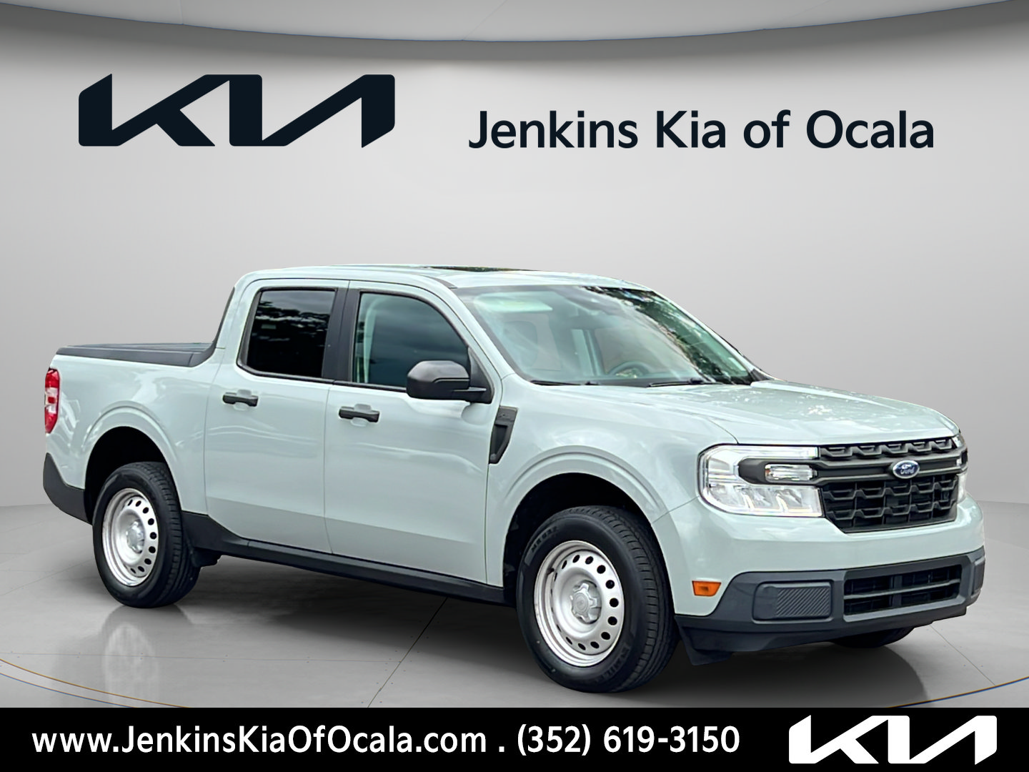 Used 2022 Ford Maverick XL FWD image 1
