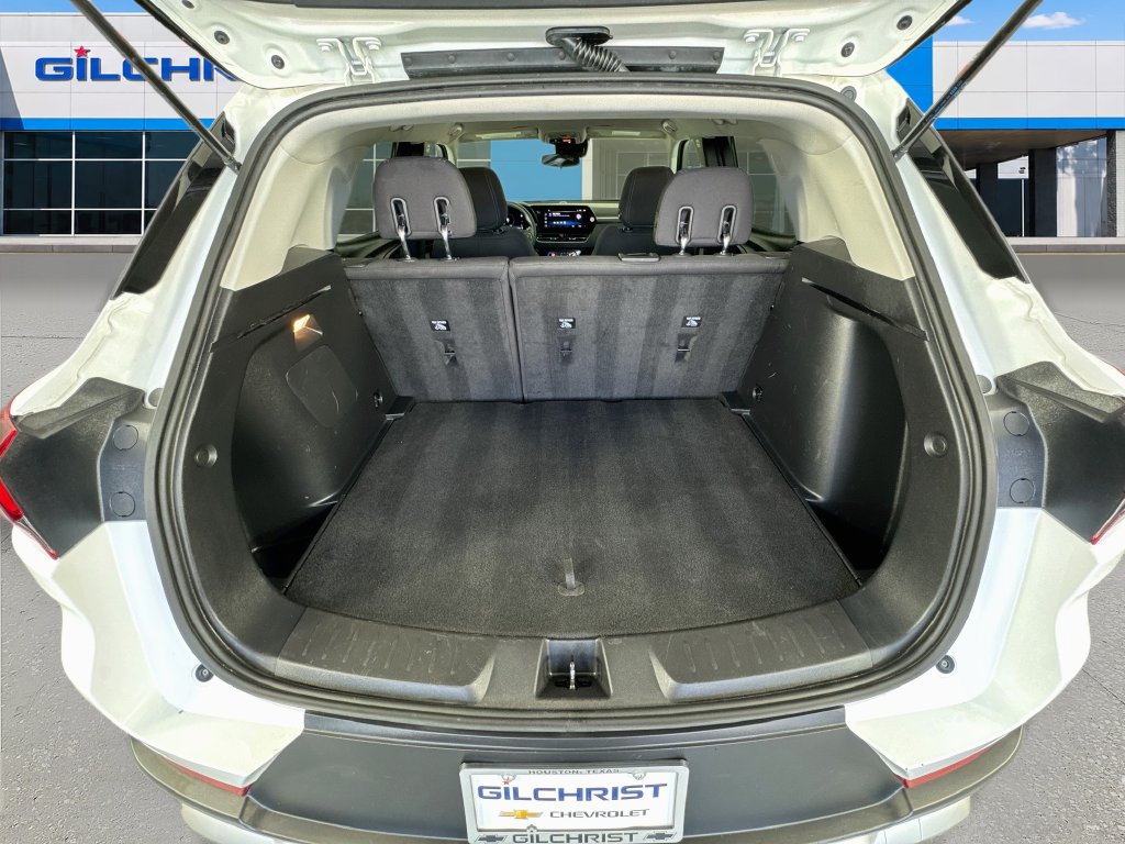 Used 2025 Chevrolet TrailBlazer LT FWD image 24