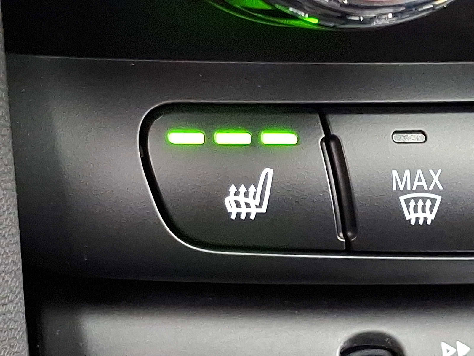 Certified 2024 MINI Cooper SE image 24