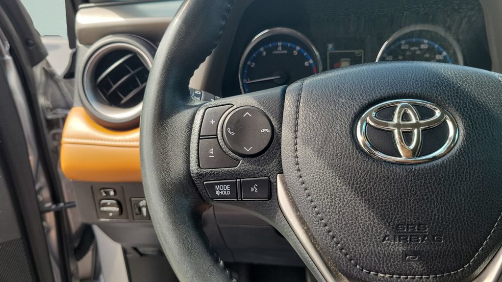 Used 2017 Toyota RAV4 Platinum FWD image 19