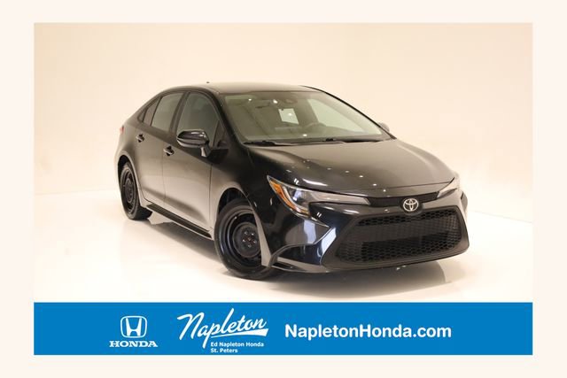 Used 2022 Toyota Corolla LE image 1