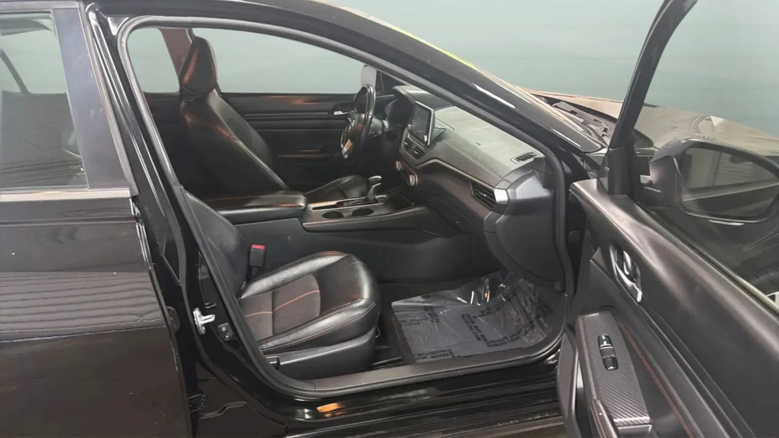 Used 2020 Nissan Altima 2.5 SR FWD image 22