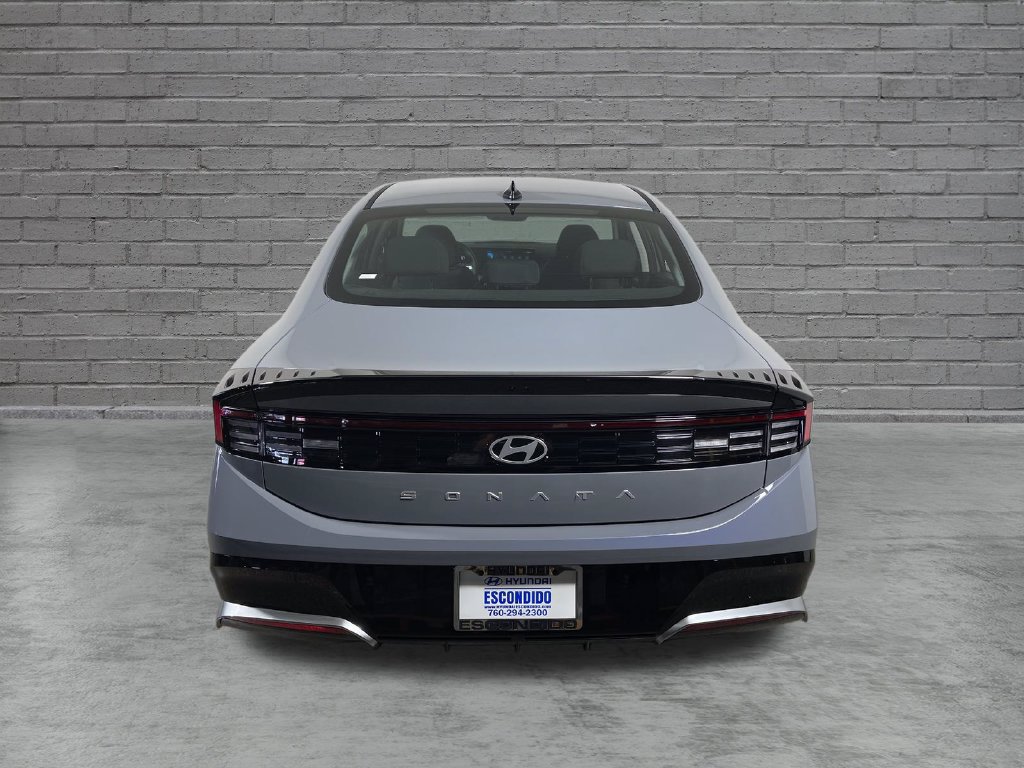 New 2026 Hyundai Sonata SEL FWD image 4