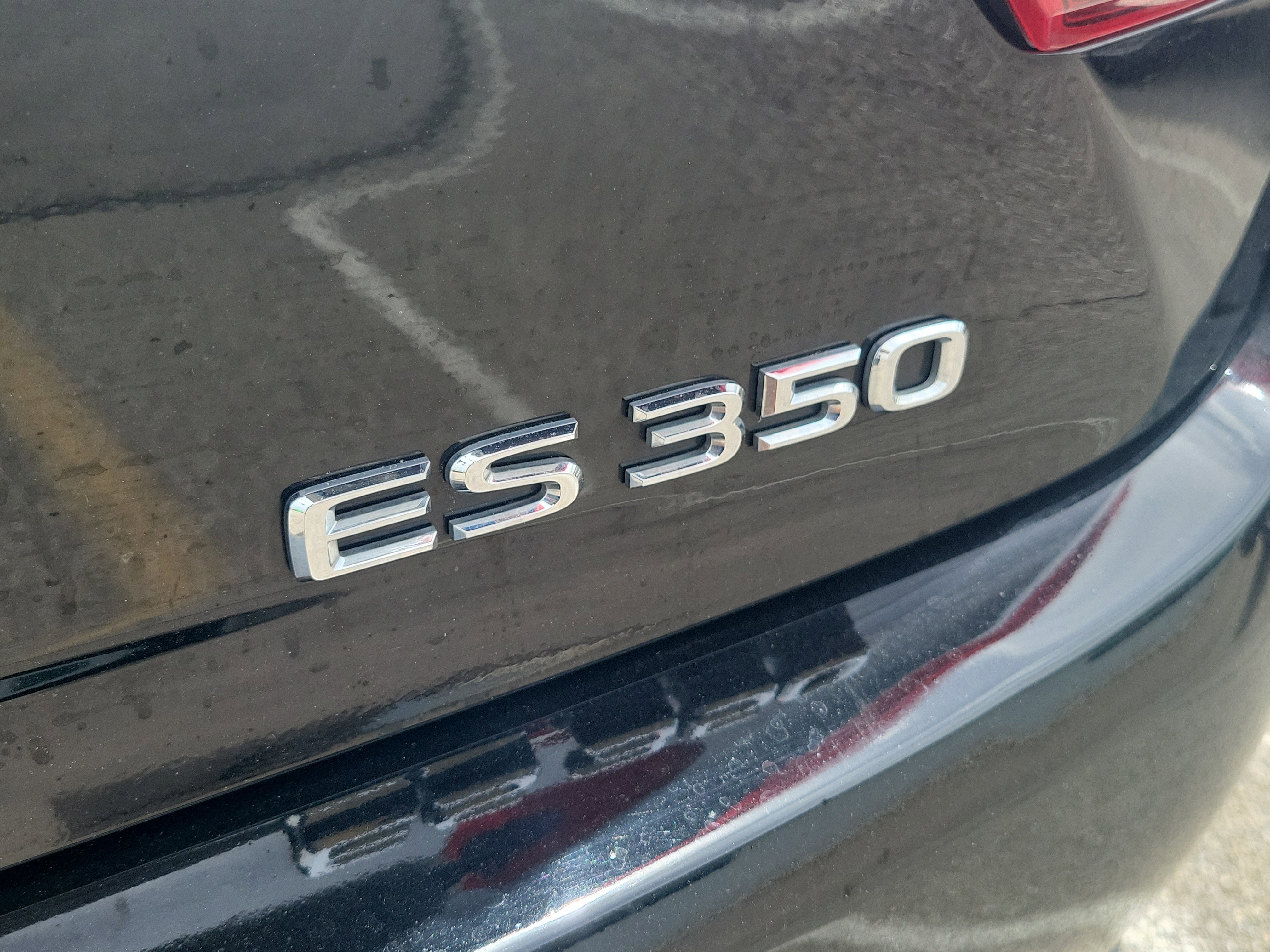 Used 2018 Lexus ES 350 w/ Luxury Package w/Wood Trim FWD image 6