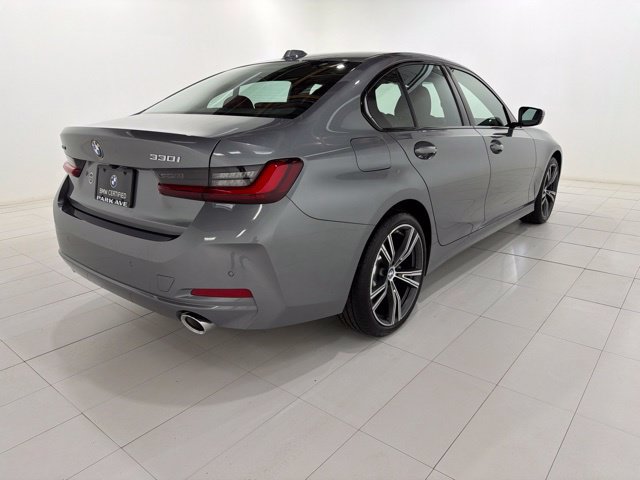 Certified 2023 BMW 330i xDrive Sedan w/ Premium Package AWD/4WD image 5