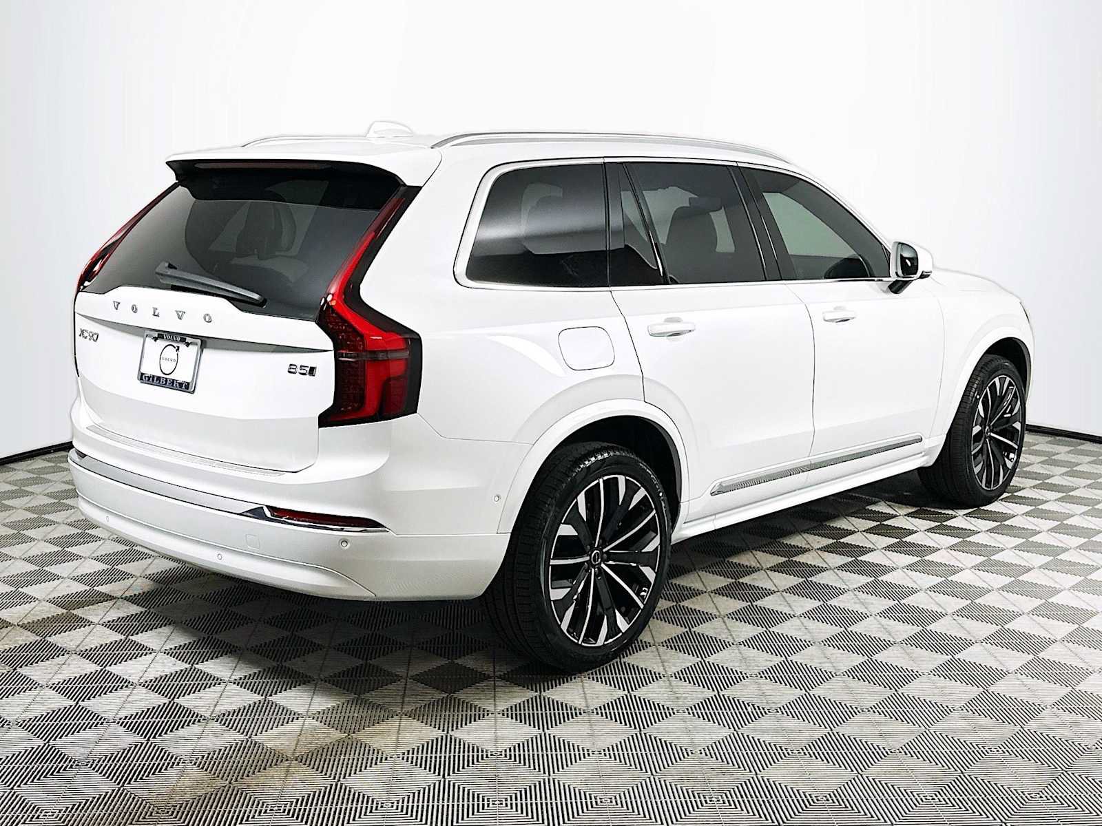New 2026 Volvo XC90 B5 Plus w/ Protection Package AWD/4WD image 7
