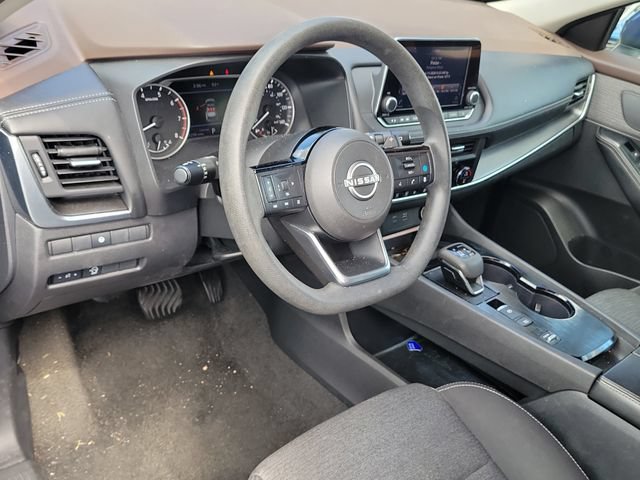 Used 2023 Nissan Rogue SV FWD image 18