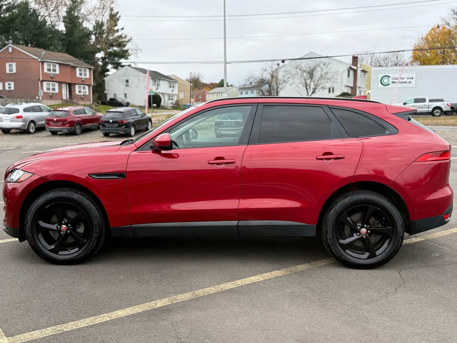 Used 2019 Jaguar F-PACE Premium image 6
