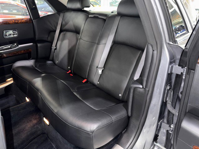 Used 2010 Rolls-Royce Ghost image 55