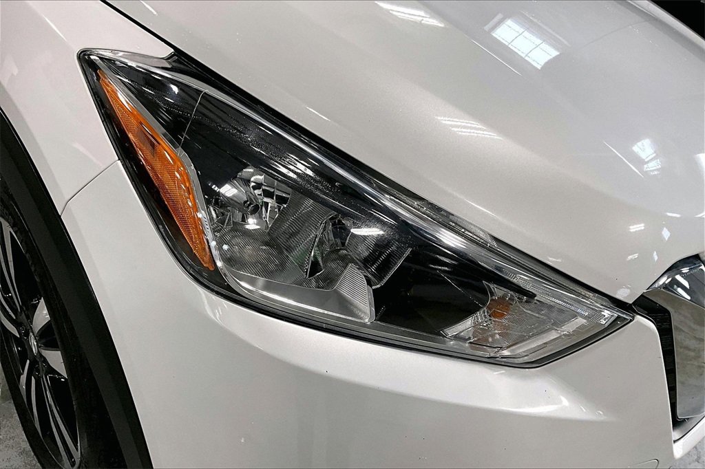 Certified 2019 Nissan Kicks SV image 28