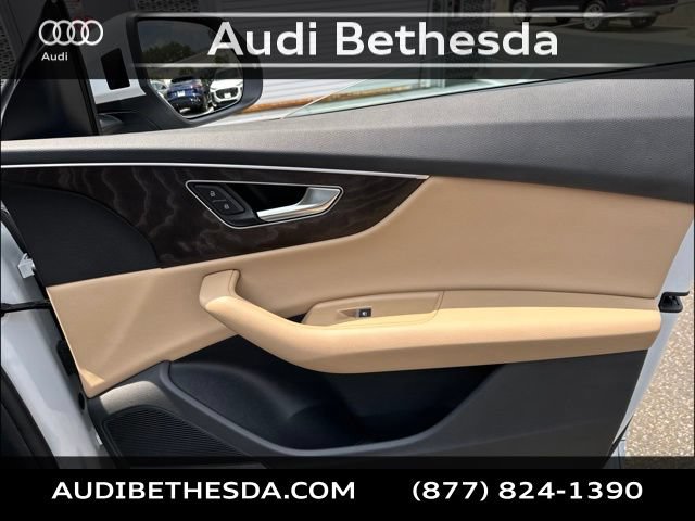 Used 2021 Audi Q8 Premium Plus w/ Premium Plus Package AWD/4WD image 31